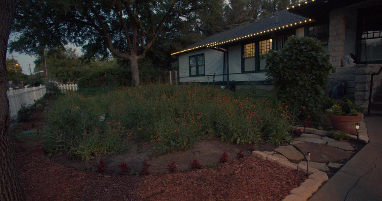 Granbury Gardens Bed And Breakfast Εξωτερικό φωτογραφία