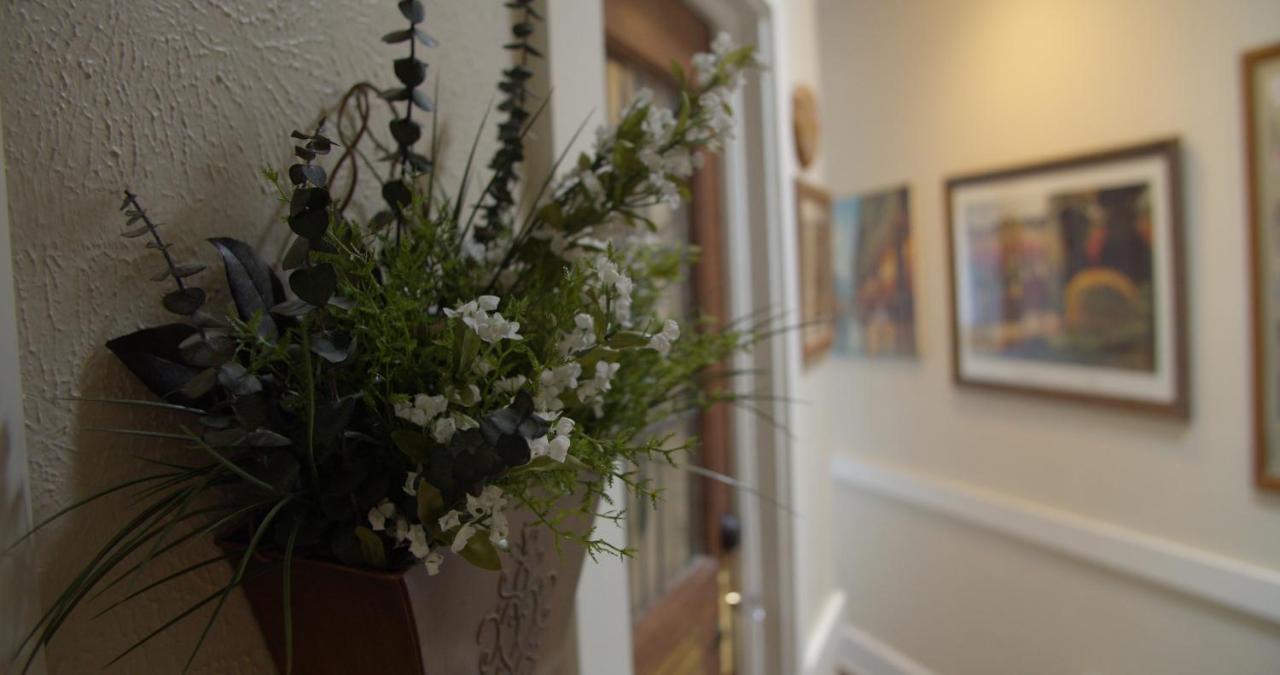 Granbury Gardens Bed And Breakfast Εξωτερικό φωτογραφία