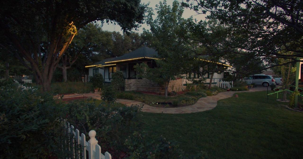 Granbury Gardens Bed And Breakfast Εξωτερικό φωτογραφία