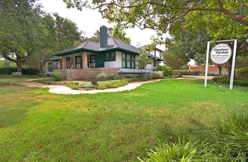Granbury Gardens Bed And Breakfast Εξωτερικό φωτογραφία