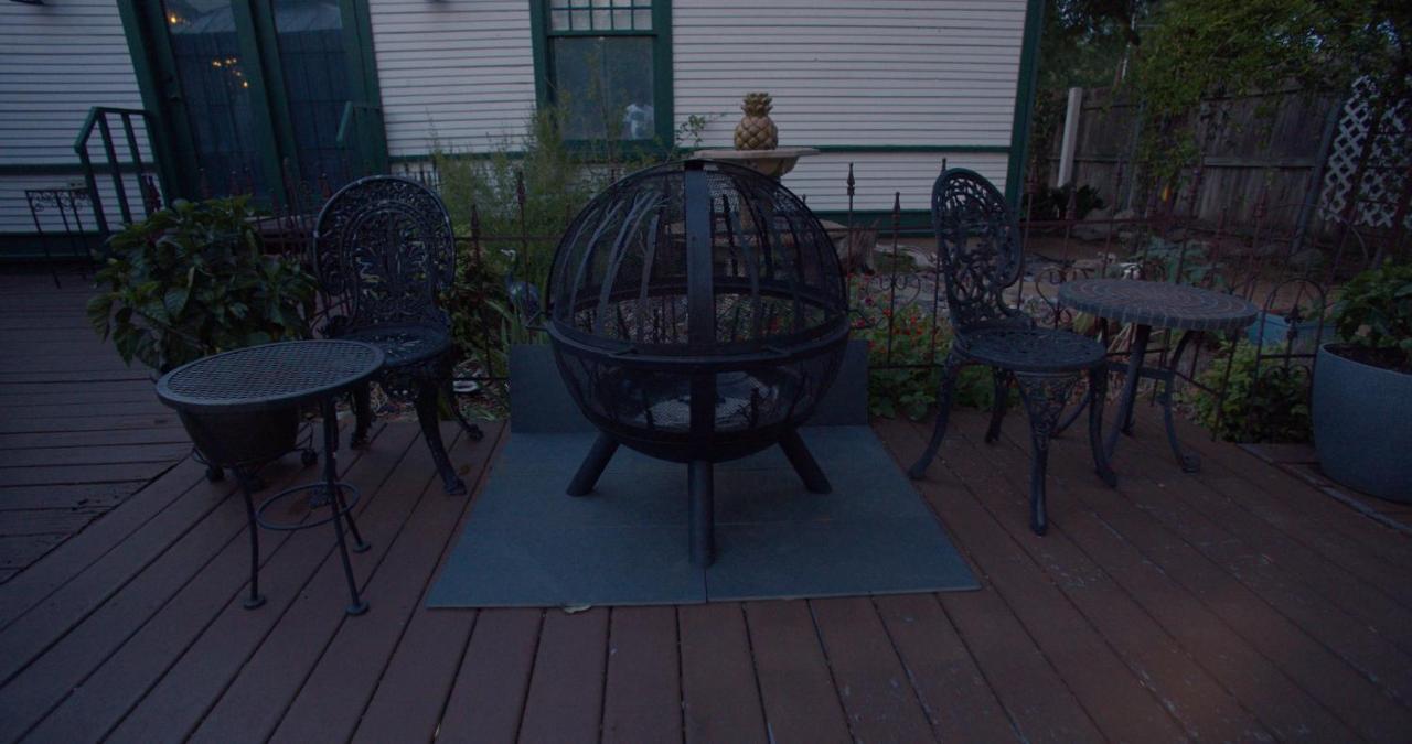 Granbury Gardens Bed And Breakfast Εξωτερικό φωτογραφία